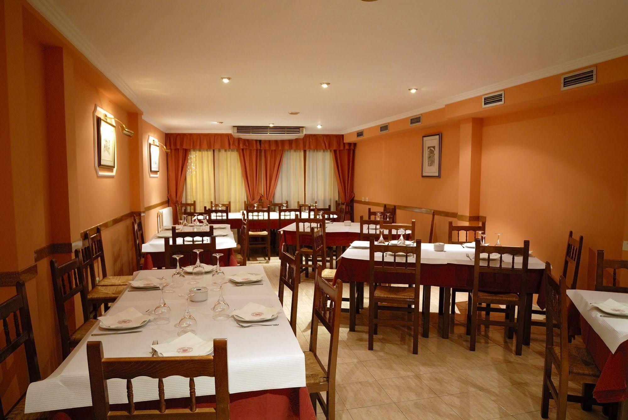 Hostal Alcazaba Теруель Екстер'єр фото
